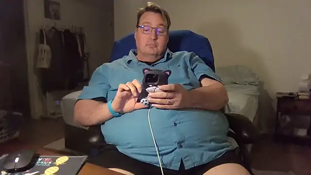 Snapshot of wvalentino chatting on 02-05-25, 04:37 wvalentino online show from 02-05-25, 04:37