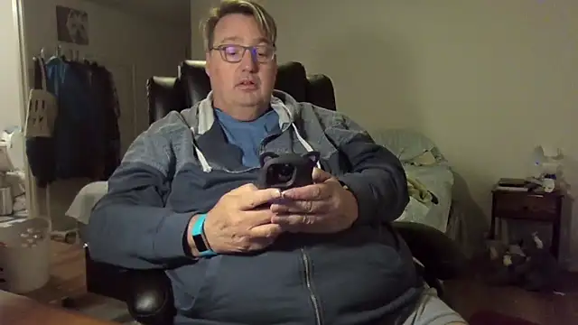 Snapshot of wvalentino chatting on 02-25-25, 04:46 wvalentino online show from 02-25-25, 04:46