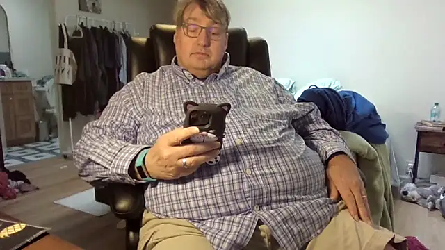 Snapshot of wvalentino chatting on 03-06-25, 08:48 wvalentino online show from 03-06-25, 08:48