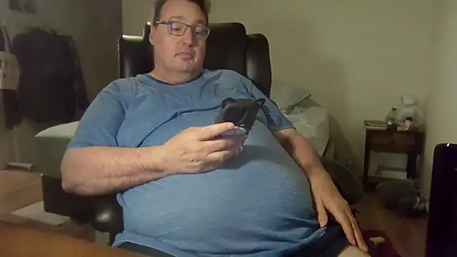 Snapshot of wvalentino chatting on 03-12-25, 03:57 wvalentino online show from 03-12-25, 03:57