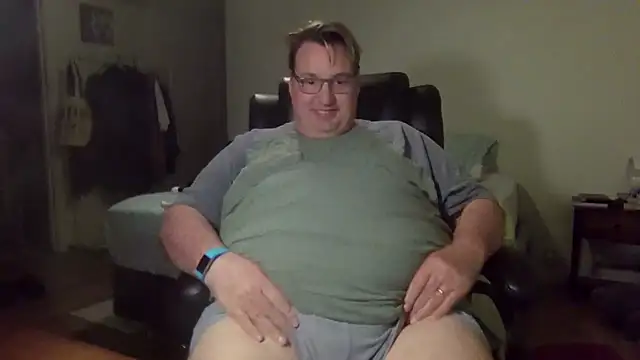 Snapshot of wvalentino chatting on 03-13-25, 03:54 wvalentino online show from 03-13-25, 03:54