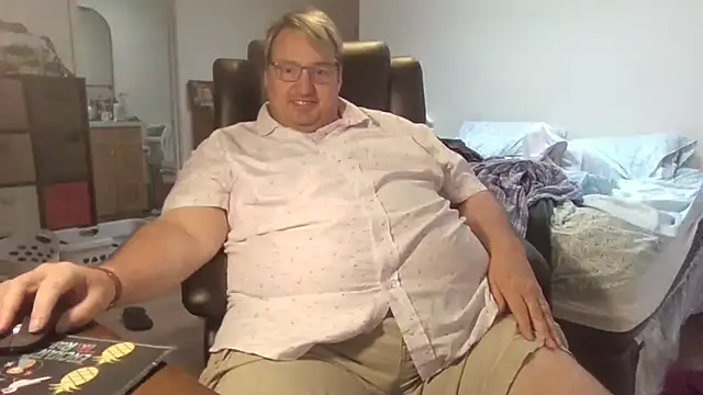 Snapshot of wvalentino chatting on 09-30-25, 09:42 wvalentino online show from 09-30-25, 09:42