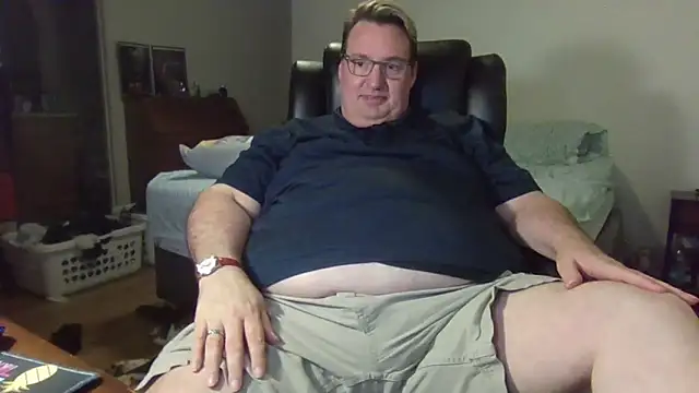 Snapshot of wvalentino chatting on 11-14-25, 05:06 wvalentino online show from 11-14-25, 05:06