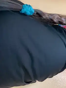 Snapshot of Evelyn_Moon chatting on 11-05-25, 03:12 Evelyn Moon online show from 11-05-25, 03:12