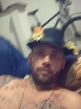 Snapshot of Leonpicudo chatting on 12-10-24, 05:28 Leonpicudo online show from 12-10-24, 05:28