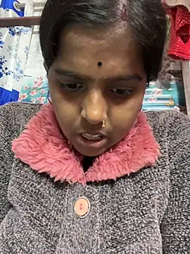 Snapshot of Beauty-queen chatting on 01-03-25, 10:09 Beauty-queen online show from 01-03-25, 10:09