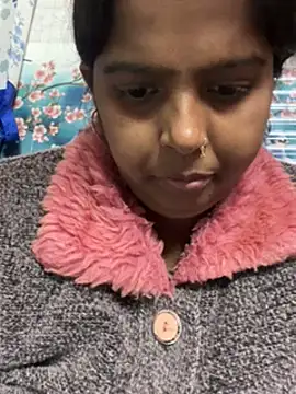 Snapshot of Beauty-queen chatting on 01-04-25, 11:22 Beauty-queen online show from 01-04-25, 11:22
