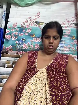 Beauty-queen online show from 10-27-25, 01:26