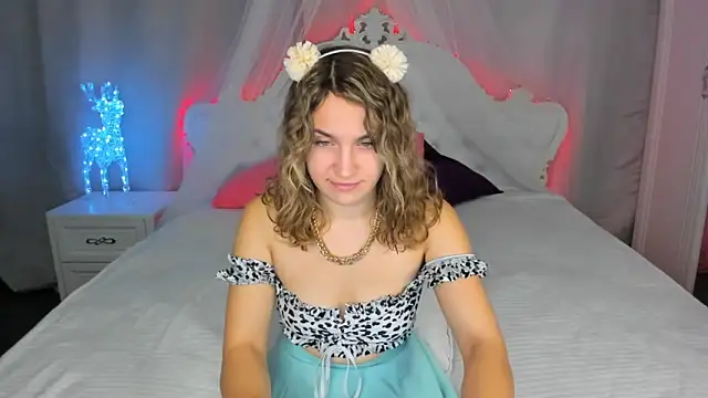 Milka Blond online show from 12-16-24, 12:37