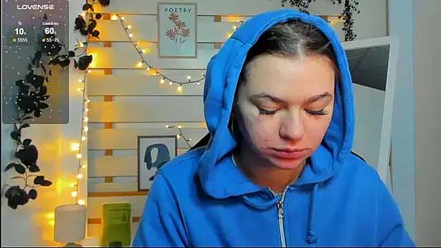 Josephine Kiss online show from 02-10-26, 11:47