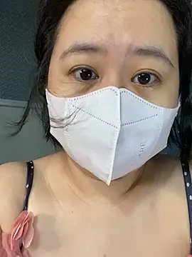 Snapshot of ninini92 chatting on 02-15-25, 01:05 ninini92 online show from 02-15-25, 01:05