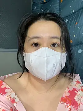 Snapshot of ninini92 chatting on 02-16-25, 01:16 ninini92 online show from 02-16-25, 01:16