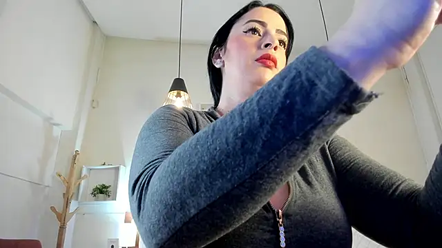 Snapshot of Jayden_Jonnes chatting on 04-12-26, 11:37 Jayden Jonnes online show from 04-12-26, 11:37