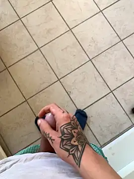 Snapshot of YoungDick25 chatting on 10-02-25, 08:43 YoungDick25 online show from 10-02-25, 08:43