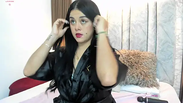 tifany  ross online show from 02-10-25, 02:41