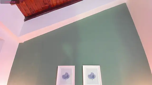  anavictoria  online show from 11-15-25, 12:23