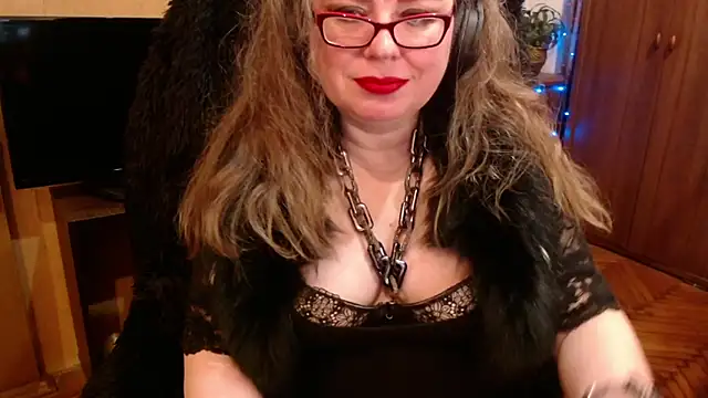 Miss Tress online show from 12-11-24, 09:12