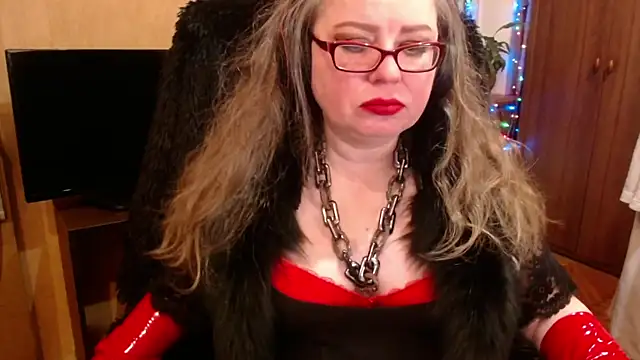 Miss Tress online show from 01-07-25, 07:38