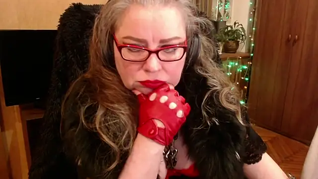 Miss Tress online show from 01-31-25, 04:06