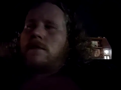 Snapshot of Barrentine88 chatting on 03-19-25, 06:03 Barrentine88 online show from 03-19-25, 06:03