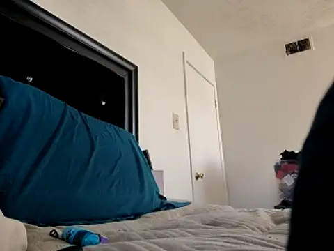 Snapshot of Barrentine88 chatting on 03-18-26, 08:23 Barrentine88 online show from 03-18-26, 08:23