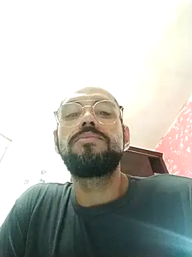 Snapshot of Jrrj2024 chatting on 11-17-25, 09:31 Jrrj2024 online show from 11-17-25, 09:31