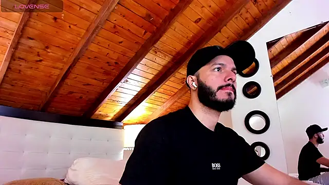 Tom Bailey online show from 11-23-25, 12:49