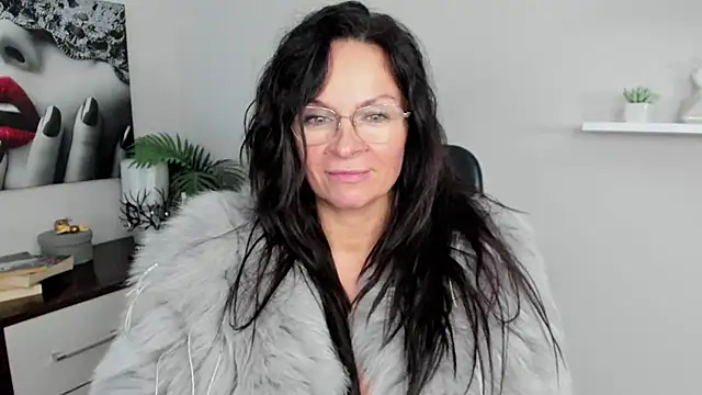 HelenLuxx online show from 01-21-25, 10:08