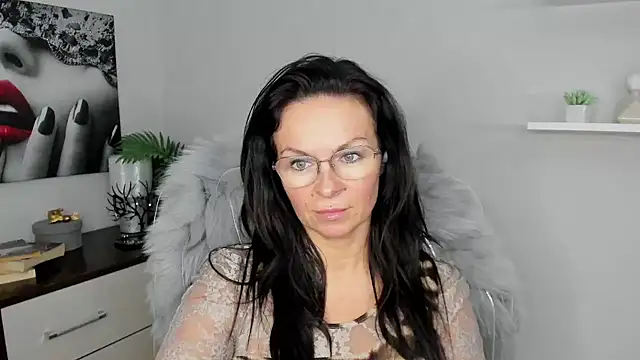 HelenLuxx online show from 01-23-25, 10:11