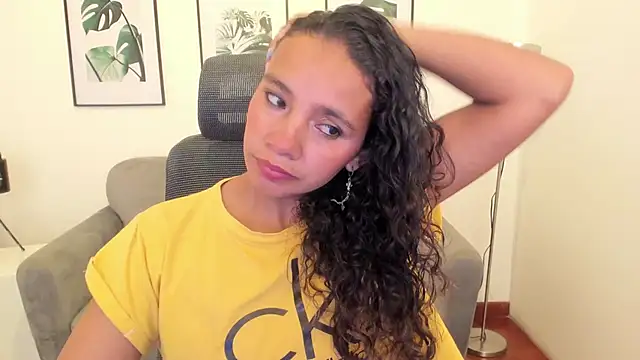 leslyflorez online show from 02-22-25, 09:04