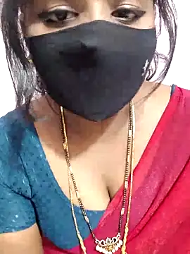 louise92 online show from 02-02-25, 05:26