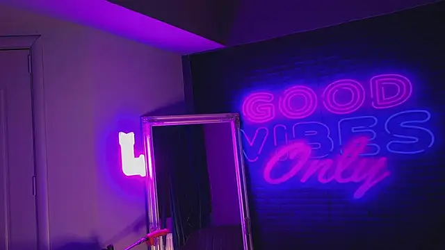 AriaVoss online show from 01-22-25, 08:28