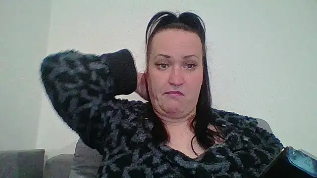  squirty cum lady  online show from 10-19-25, 03:40