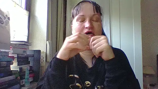  squirty cum lady  online show from 03-29-26, 06:13