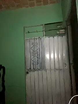 Snapshot of nowex18 chatting on 10-11-25, 04:22 nowex18 online show from 10-11-25, 04:22