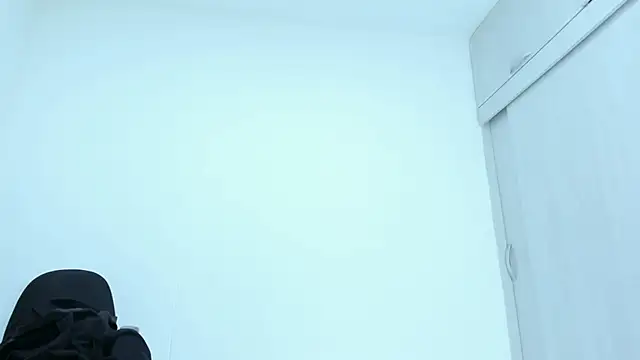 Snapshot of Amelia_Debora_Antonella chatting on 02-12-26, 01:39 Amelia Debora Antonella online show from 02-12-26, 01:39