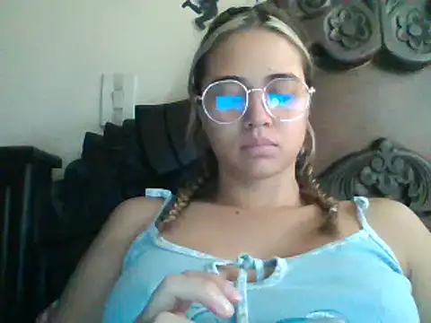trianabell online show from 12-10-24, 02:50