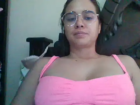 trianabell online show from 02-26-25, 05:39