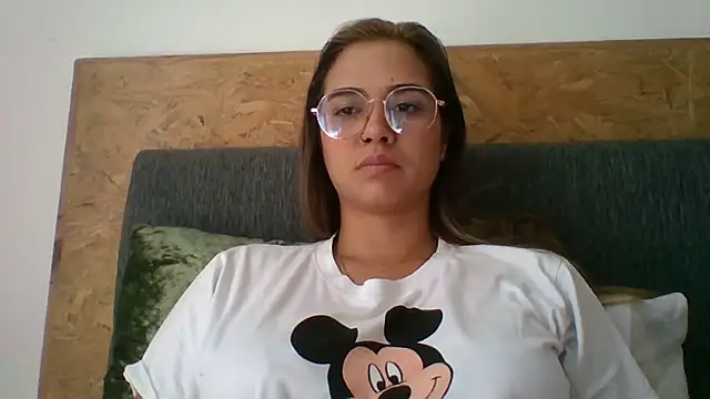 trianabell online show from 12-01-25, 03:17