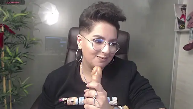BustyAllyy online show from 12-16-24, 11:39