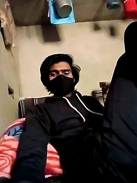 Snapshot of News3x@xh chatting on 12-18-25, 05:13 News3xxh online show from 12-18-25, 05:13