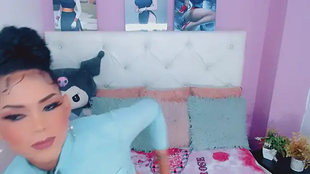 Snapshot of Amanda_bigx chatting on 02-12-26, 03:01 Amanda bigx online show from 02-12-26, 03:01