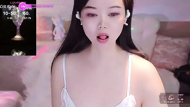 Snapshot of lilies-sweet chatting on 03-17-25, 03:57 lilies-sweet online show from 03-17-25, 03:57