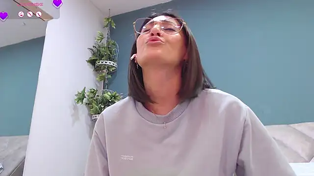 SharisWillian online show from 01-11-25, 06:45