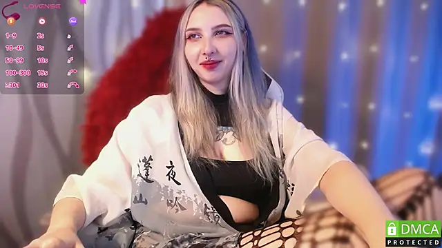 JustMeowGirl online show from 02-28-25, 05:48