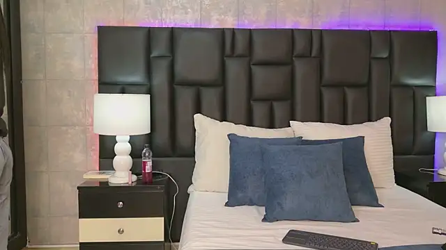 MiaSweeths online show from 01-13-26, 04:18