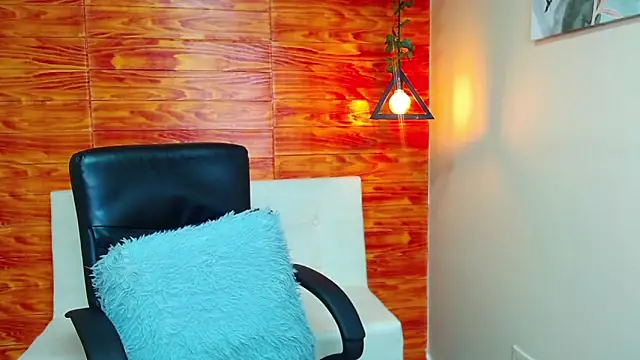 Bastiaan 28 online show from 12-27-24, 07:08