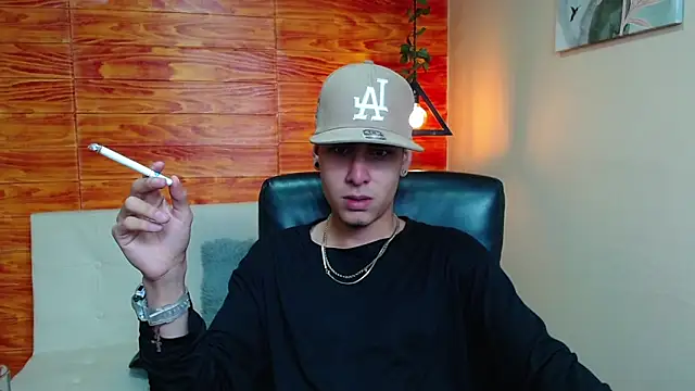 Bastiaan 28 online show from 12-31-24, 07:53