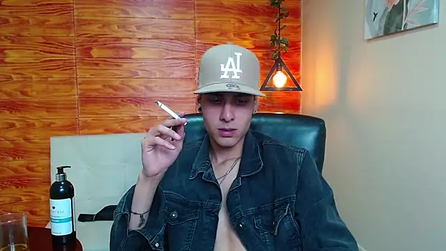 Bastiaan 28 online show from 01-04-25, 11:43