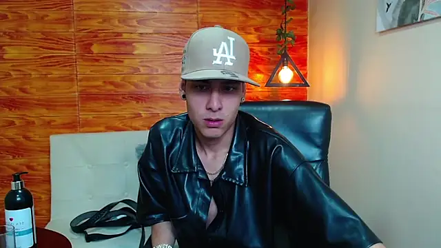 Bastiaan 28 online show from 01-05-25, 11:15